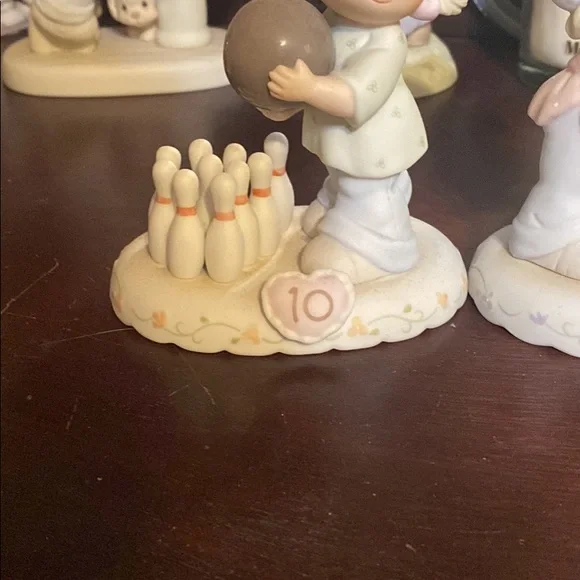 Precious moments ages 1-16 - Picture 12 of 12